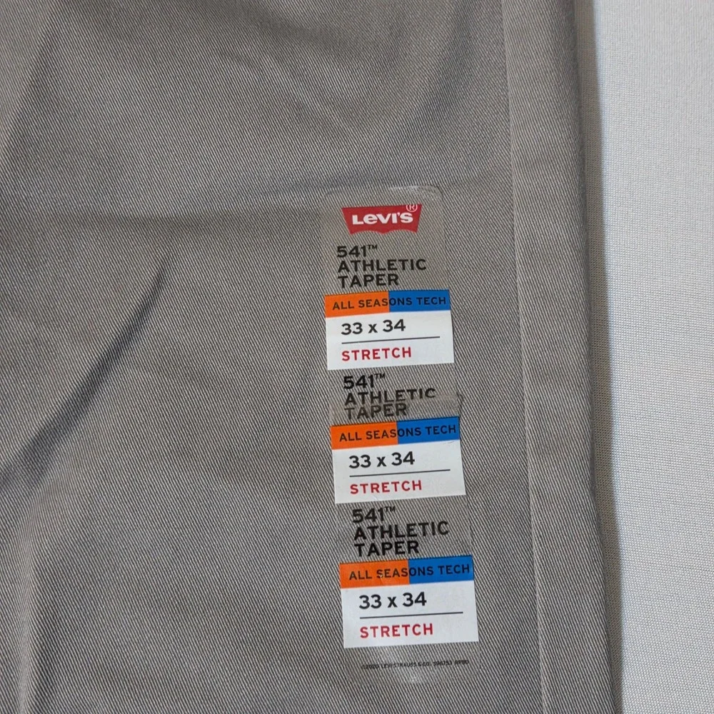 Levis 541 Athletic Taper Pants Mens 33x34 Gray All Seasons Tech Stretch NWT